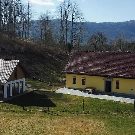 Kozler Estate - Historic & Private Kocevska Reka